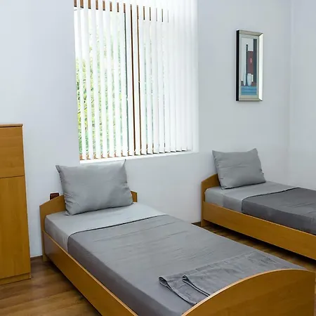 Appartamento Top Spot - 2bd Unique Location, Center, Sea Garden *